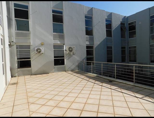 157M² OFFICE TO LET IN CRAIGHALL